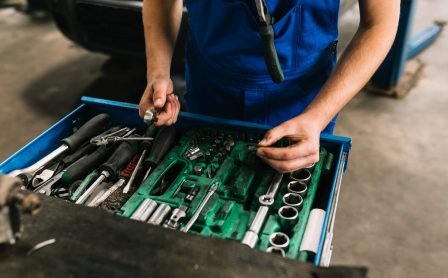 Alat-Alat Teknik Mesin dan Fungsinya