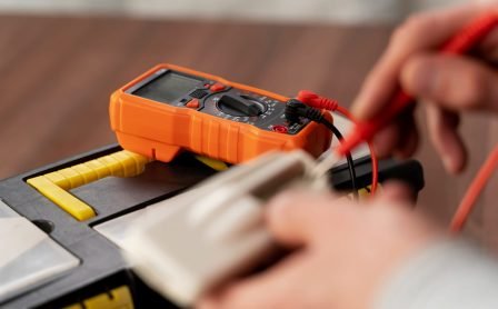 Perbedaan Alat Ukur Digital dan Analog